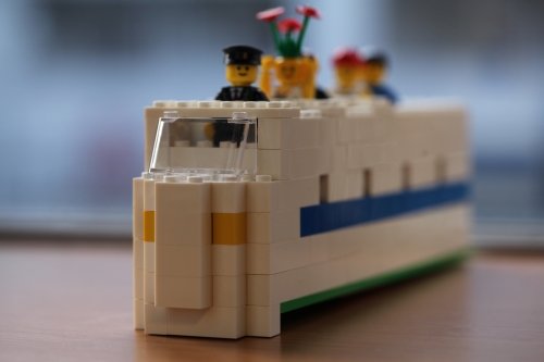 shinkansen_lego.jpg